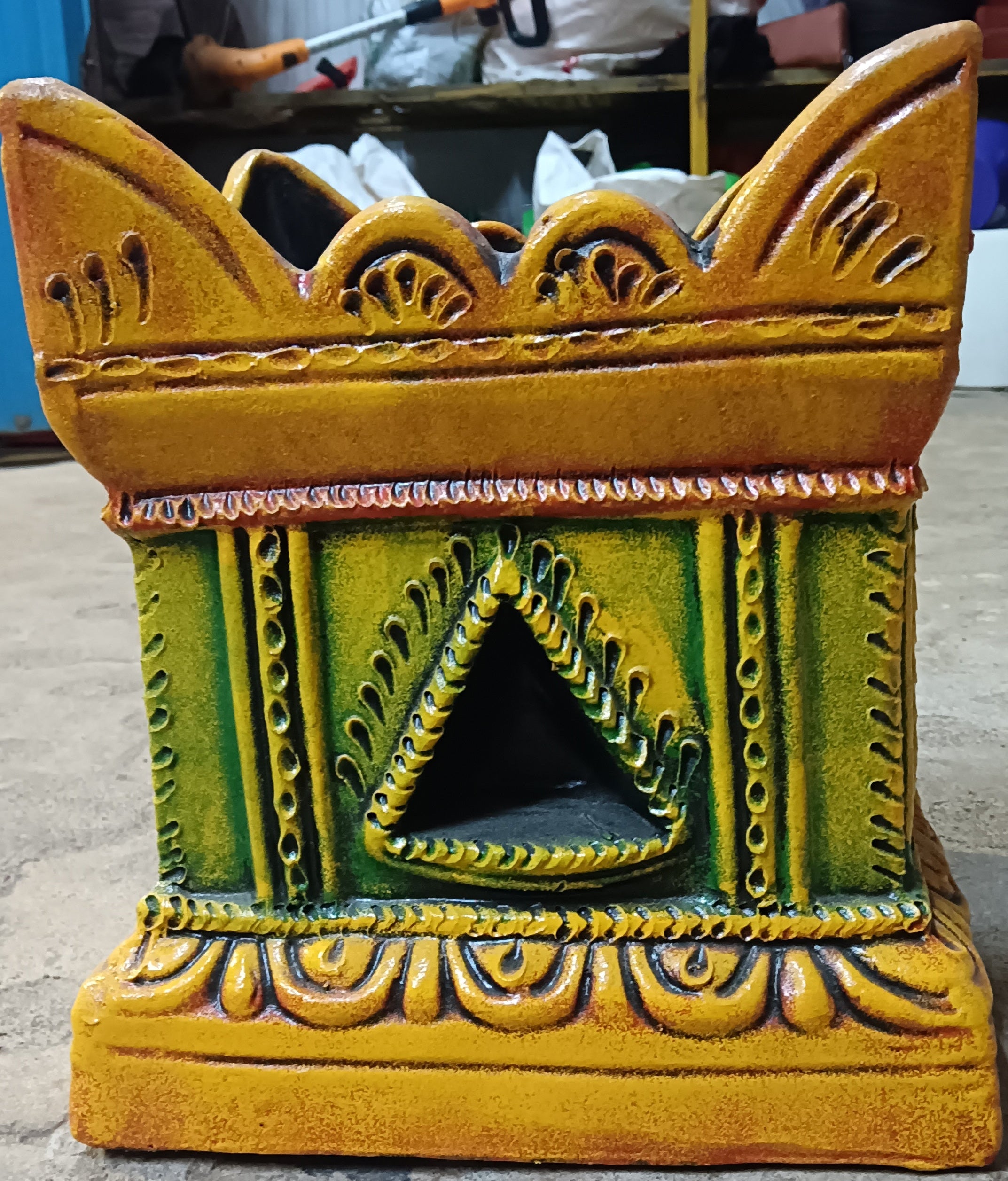 12inch colour Terracotta Tulasi Madam